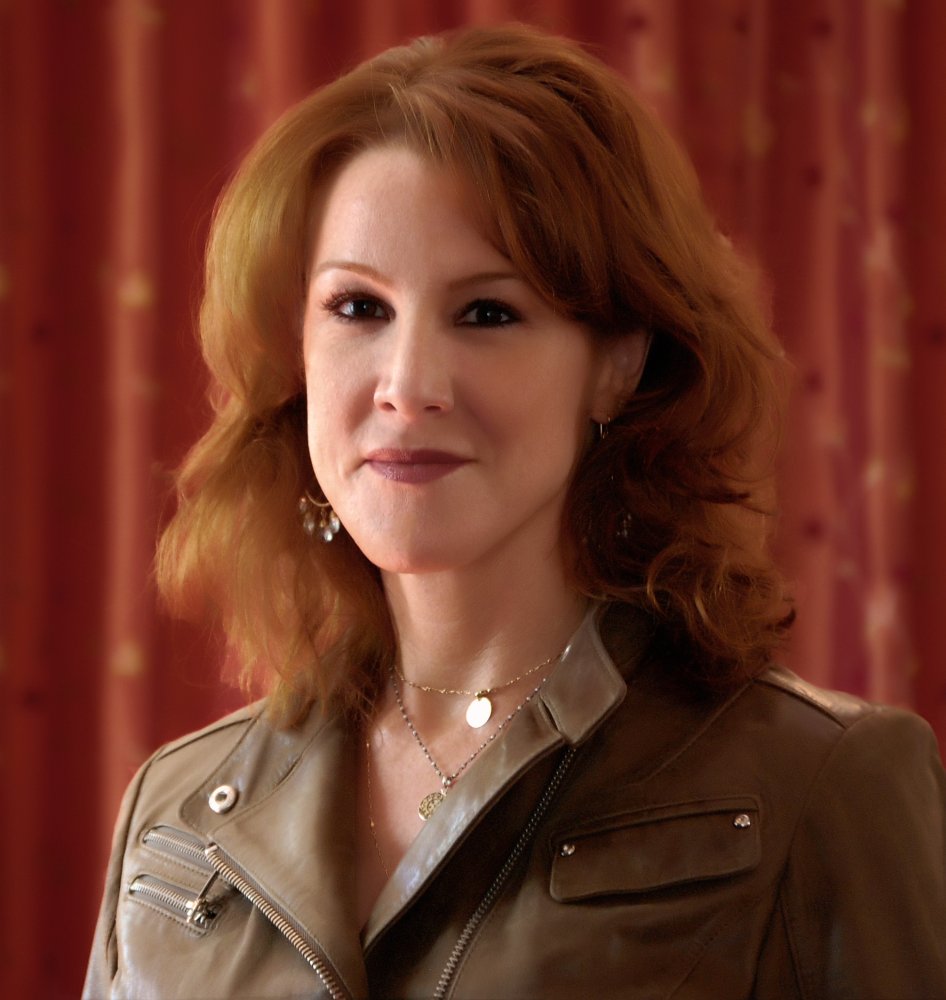 Janet Tamaro