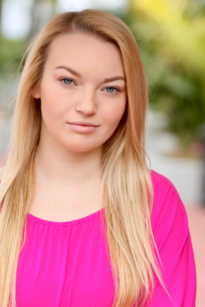 Kirsten Grace Hoge
