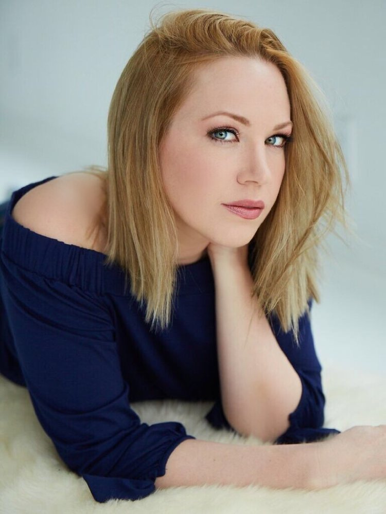 Adrienne Frantz