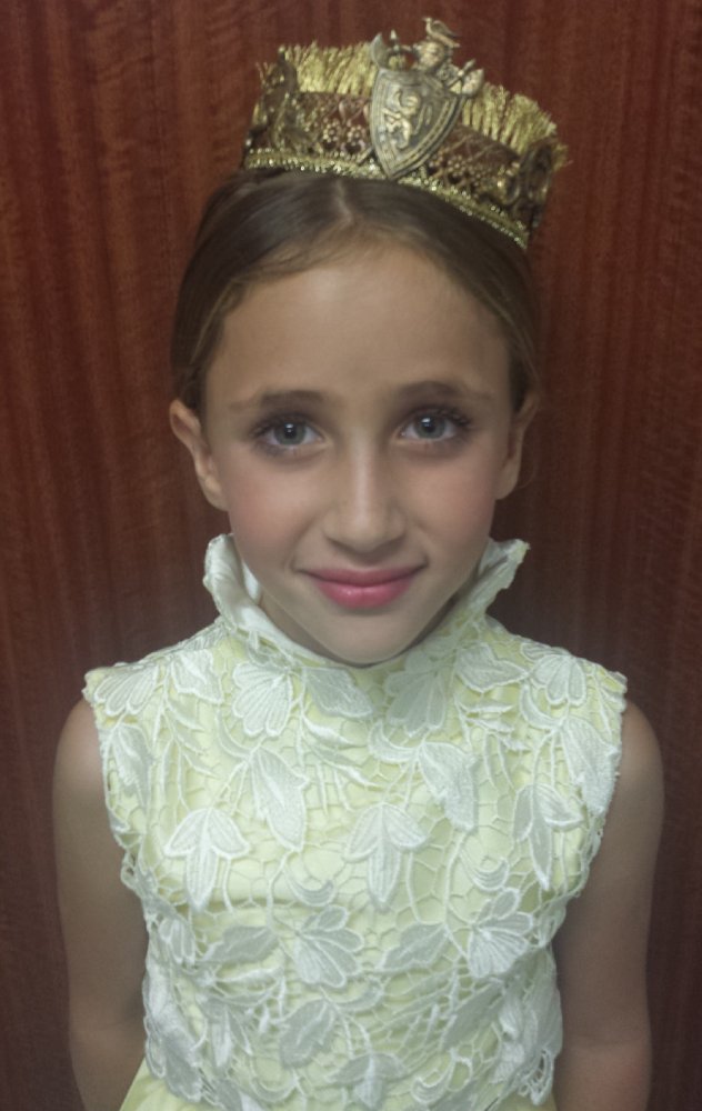 Ava Kolker