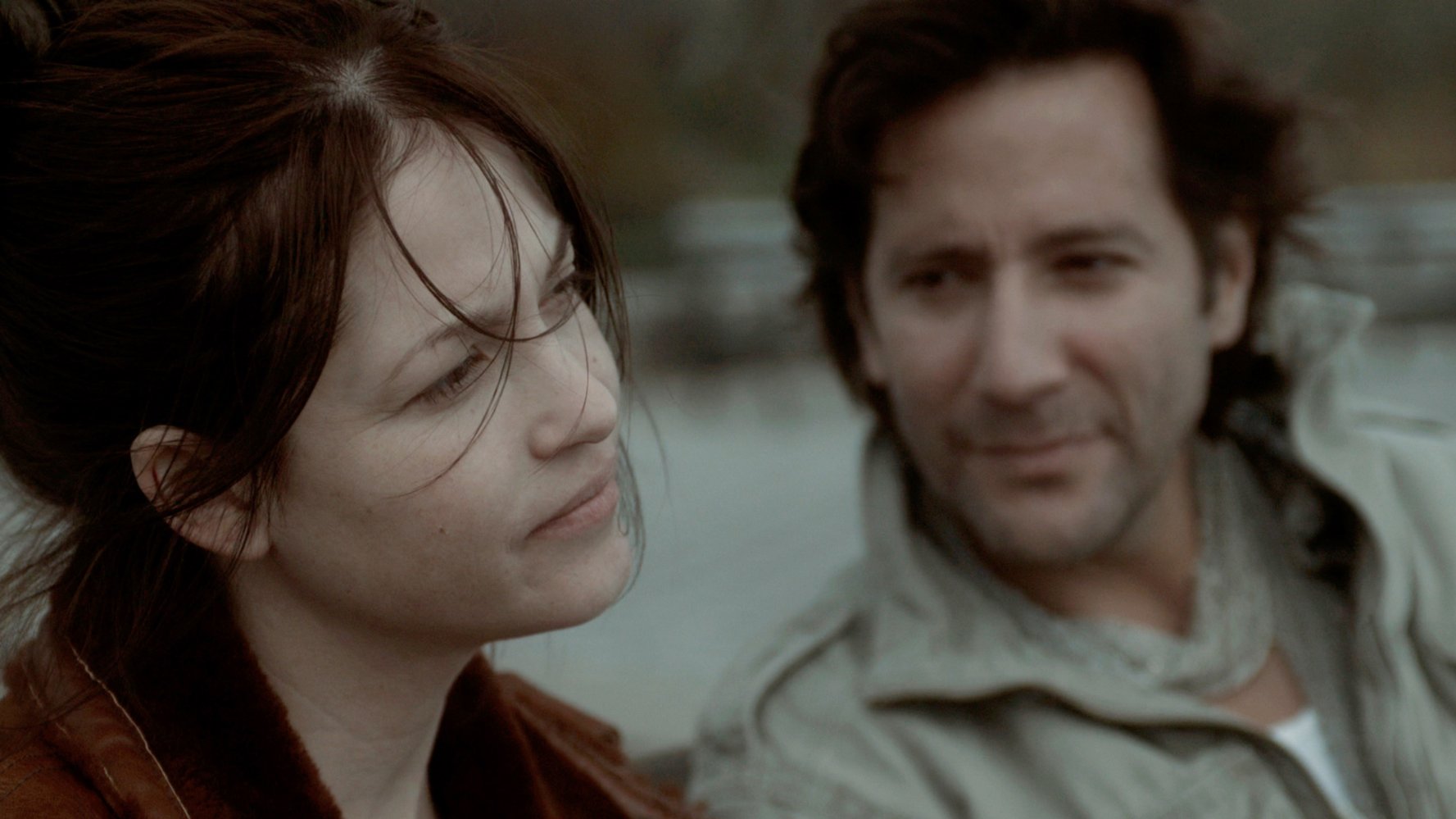 Nicki Aycox