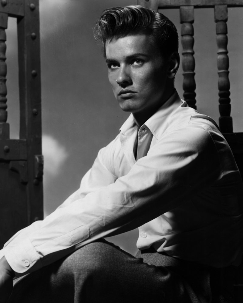 Richard Davalos