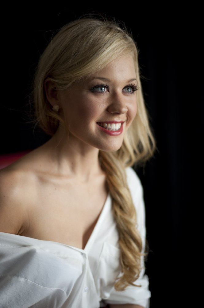 Clara Helms