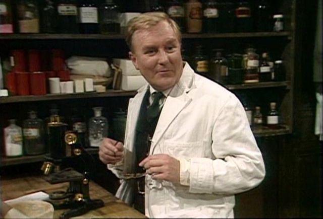 Robert Hardy