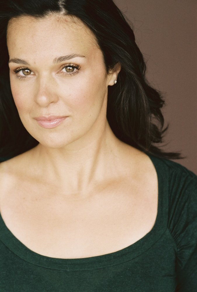 Elizabeth Knowelden