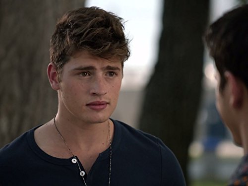 Gregg Sulkin