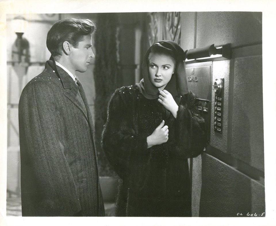 Joan Leslie