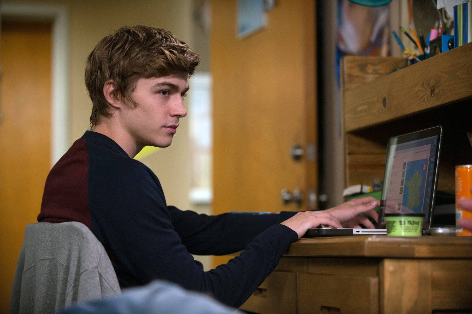 Miles Heizer