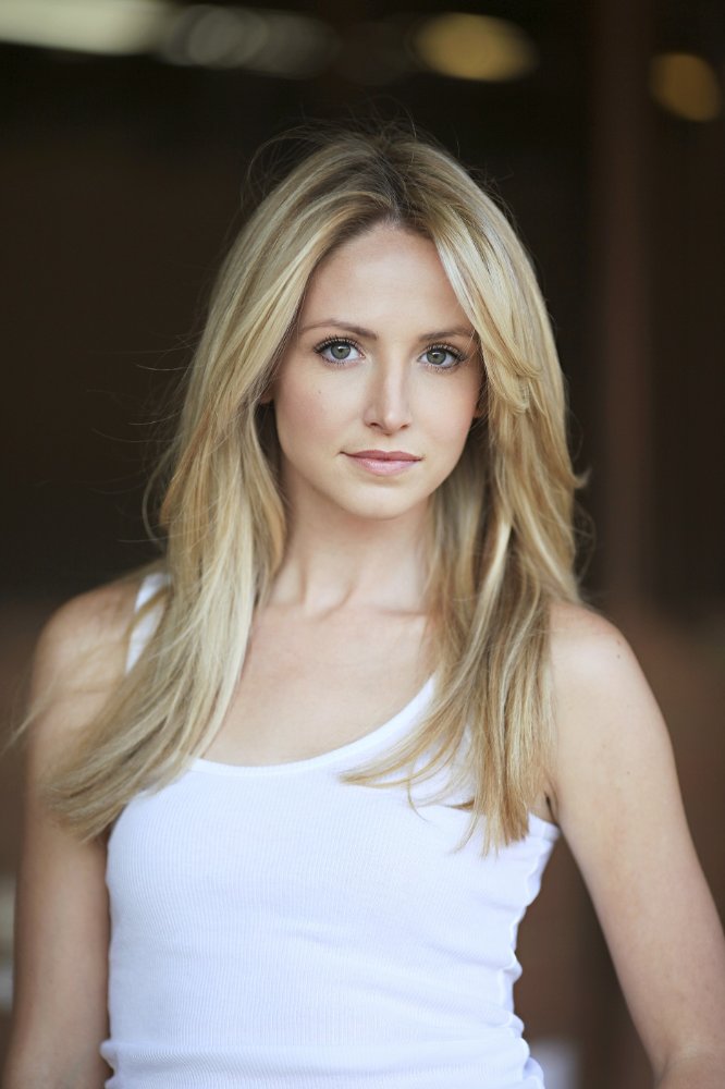 Jaclyn Lyons