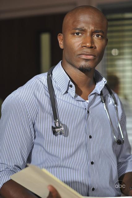 Dr. Sam Bennett