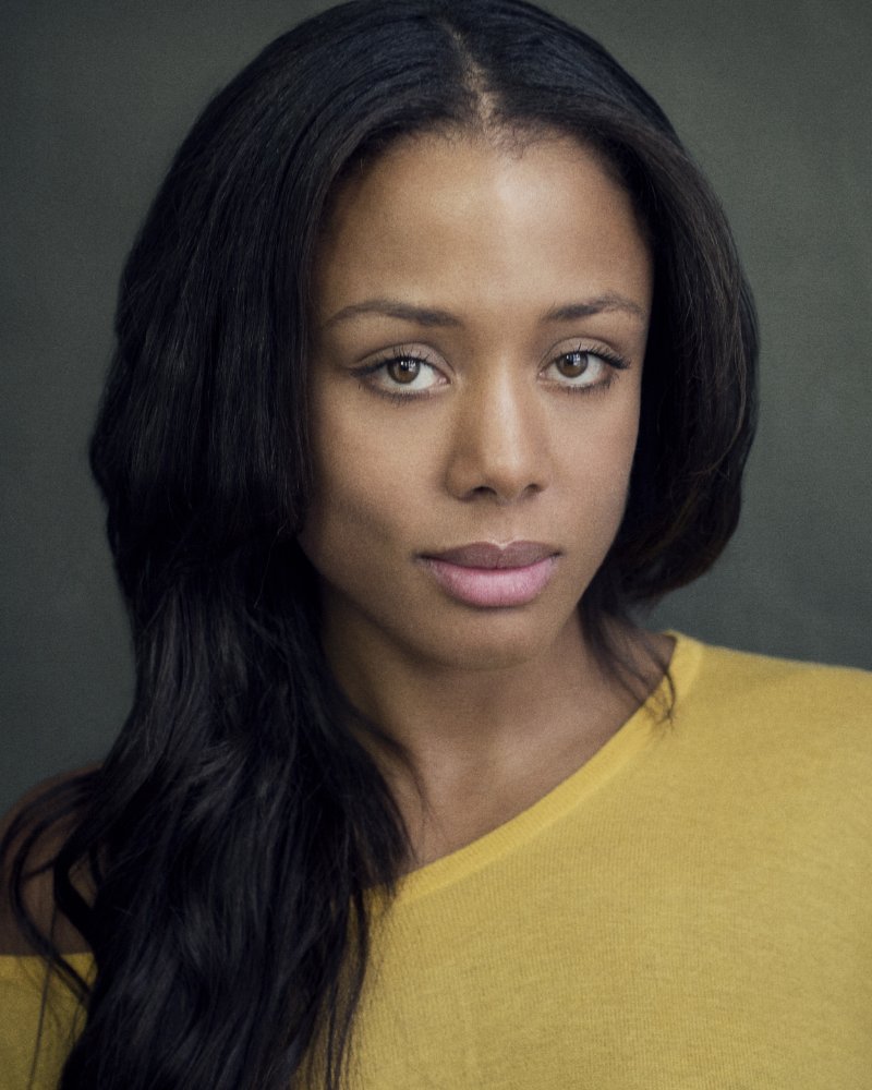 Nina Toussaint-White
