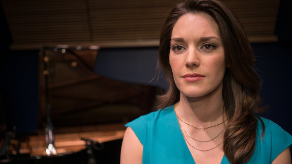 Kelli Barrett