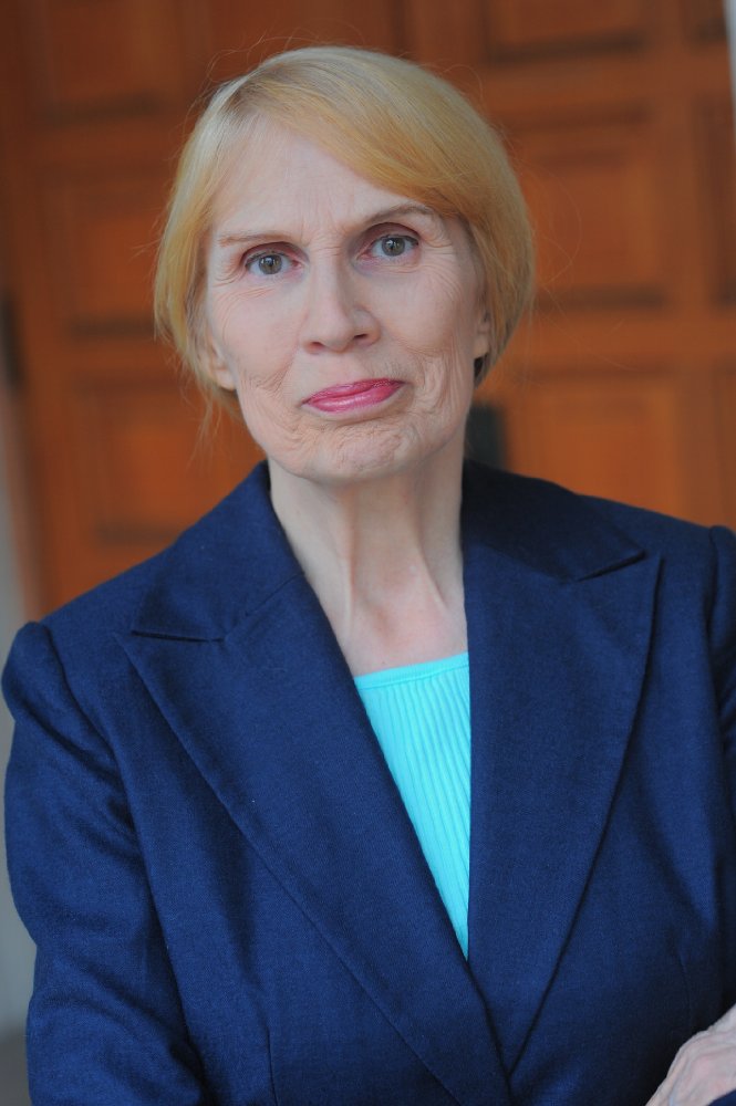 Linda Larson