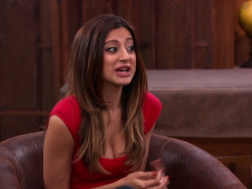 Noureen DeWulf