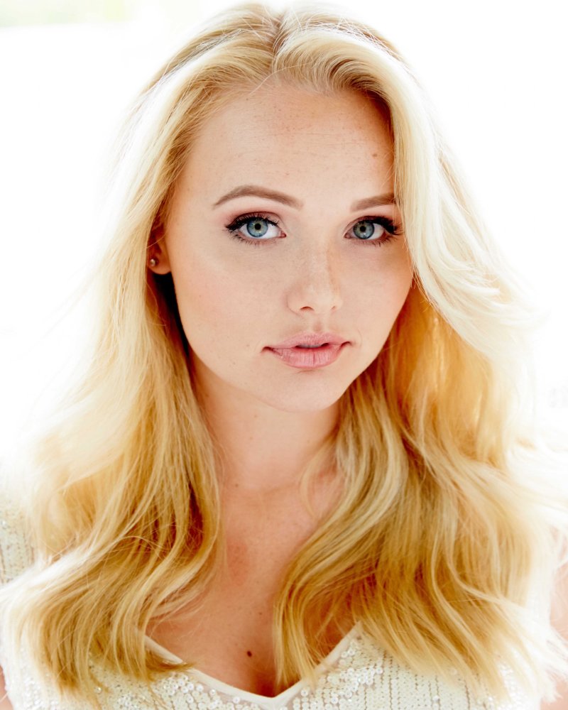 Brooke Nichole Lee