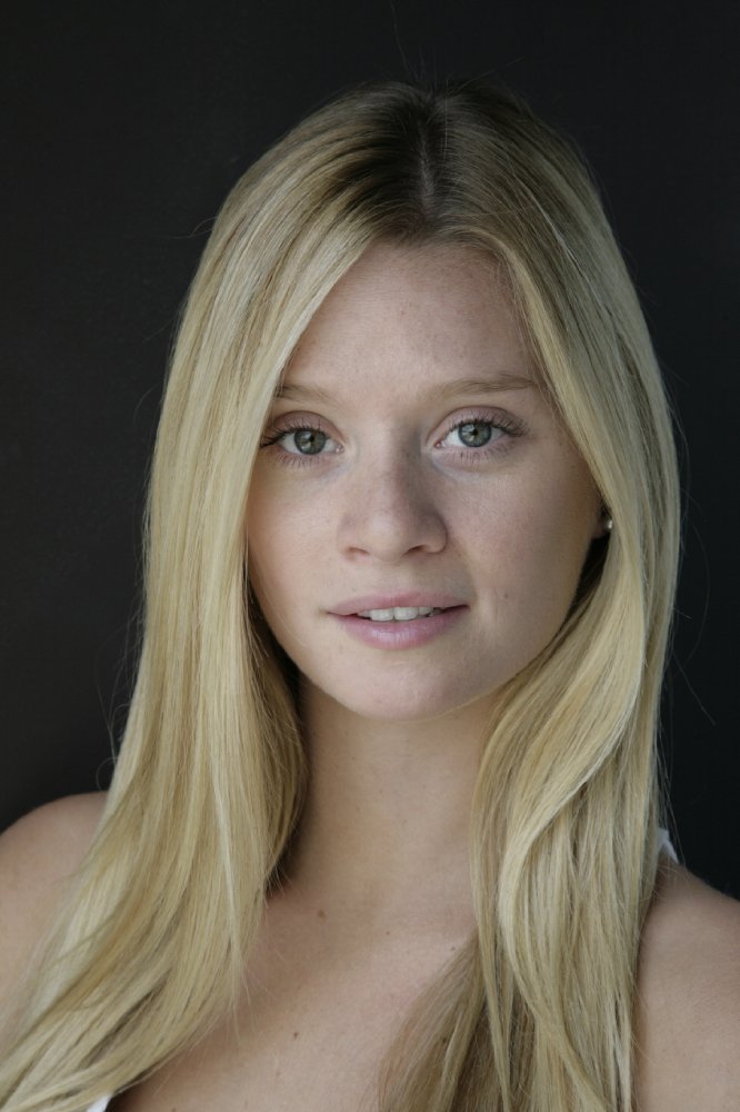 Tara Layne