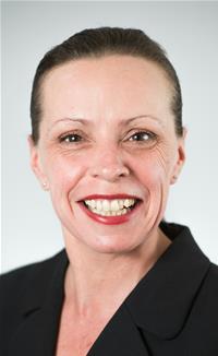 Julie Hoult