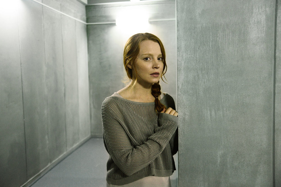 Lauren Ambrose