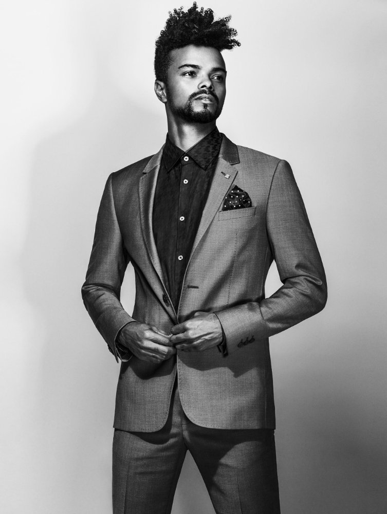 Eka Darville