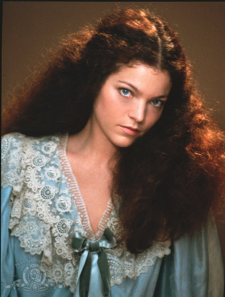 Amy Irving