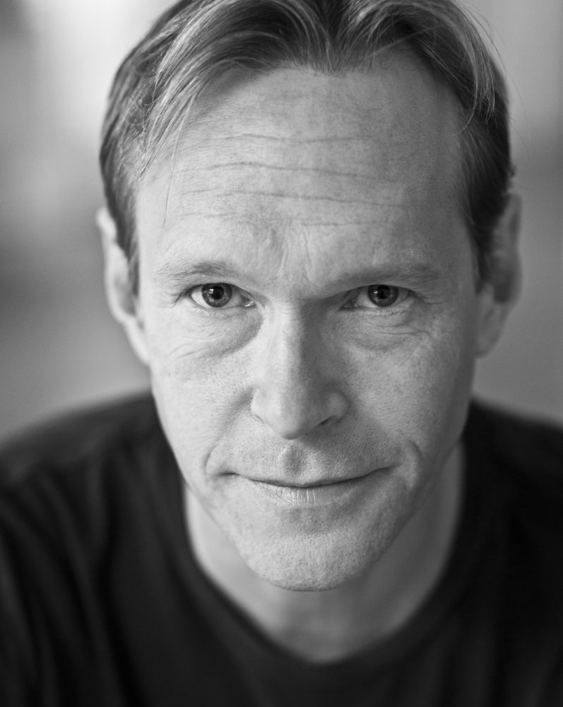 Steven Mackintosh