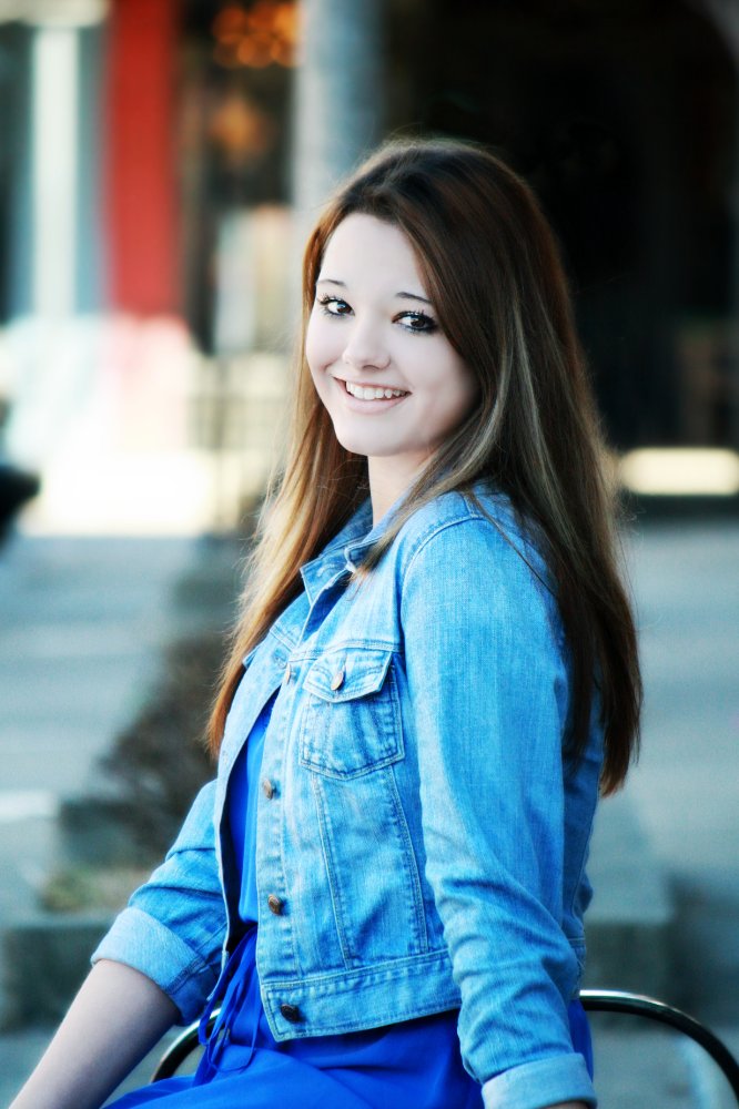 Lindsey Clute