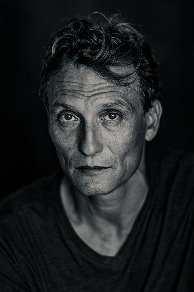 Oliver Masucci