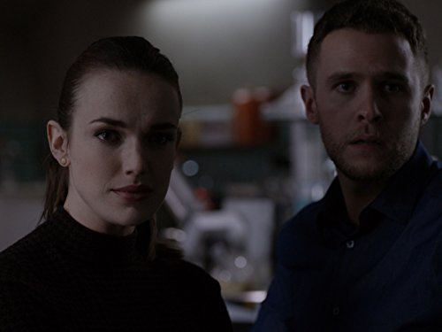 Iain De Caestecker