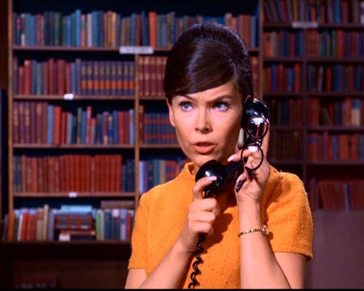 Yvonne Craig