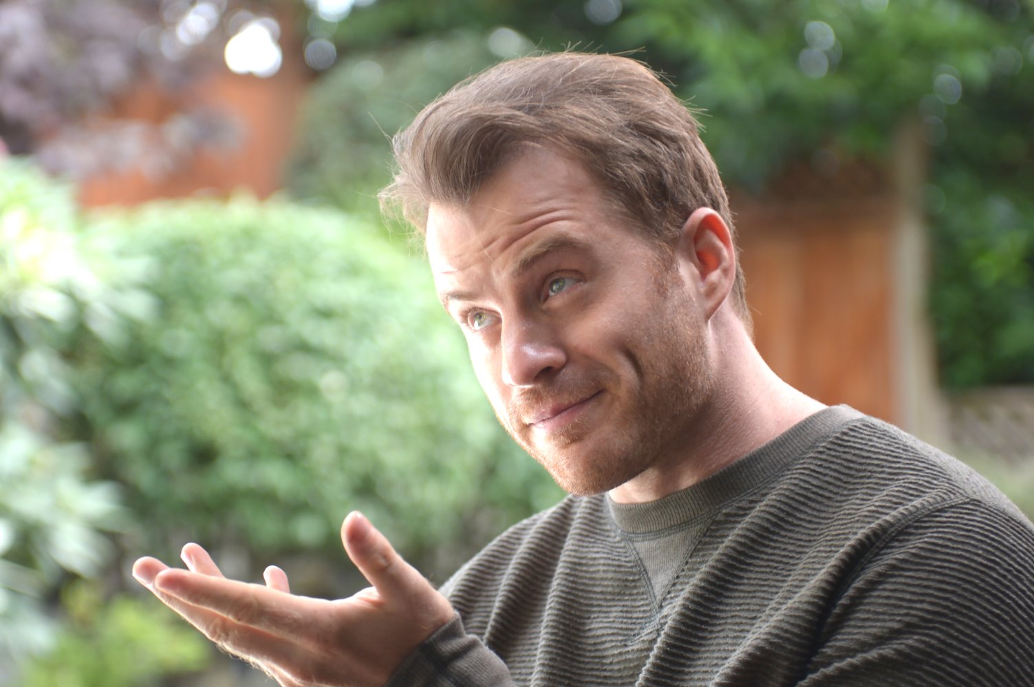 Robert Kazinsky