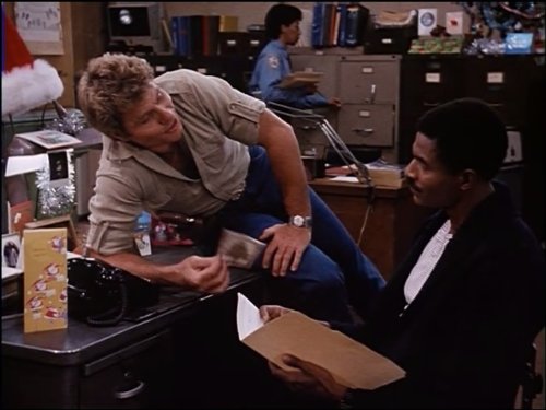 Carl Lumbly